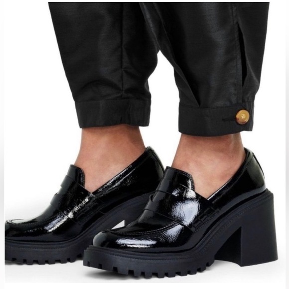 Kika Vargas Scallop Edge Pocket Tapered Pants - Picture 4 of 4